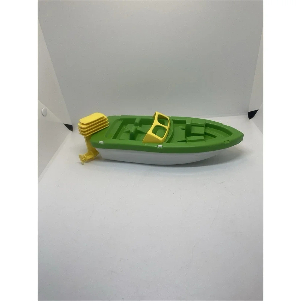 Vintage Processed Plastics Co speed boat motor boat, green & white & yellow, 11
